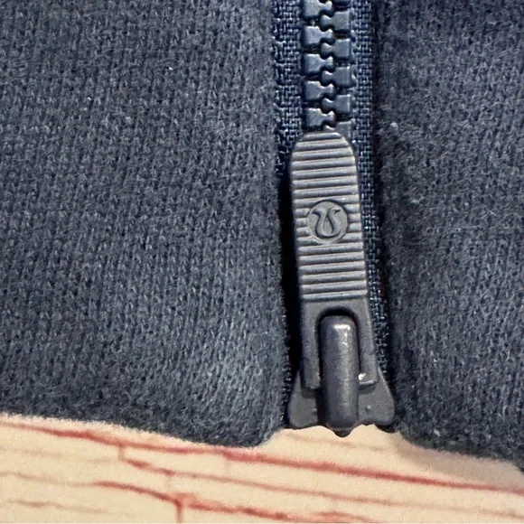 Lululemon Fleece Be True Crew in Inkwell Sz 6 - Picture 8 of 12
